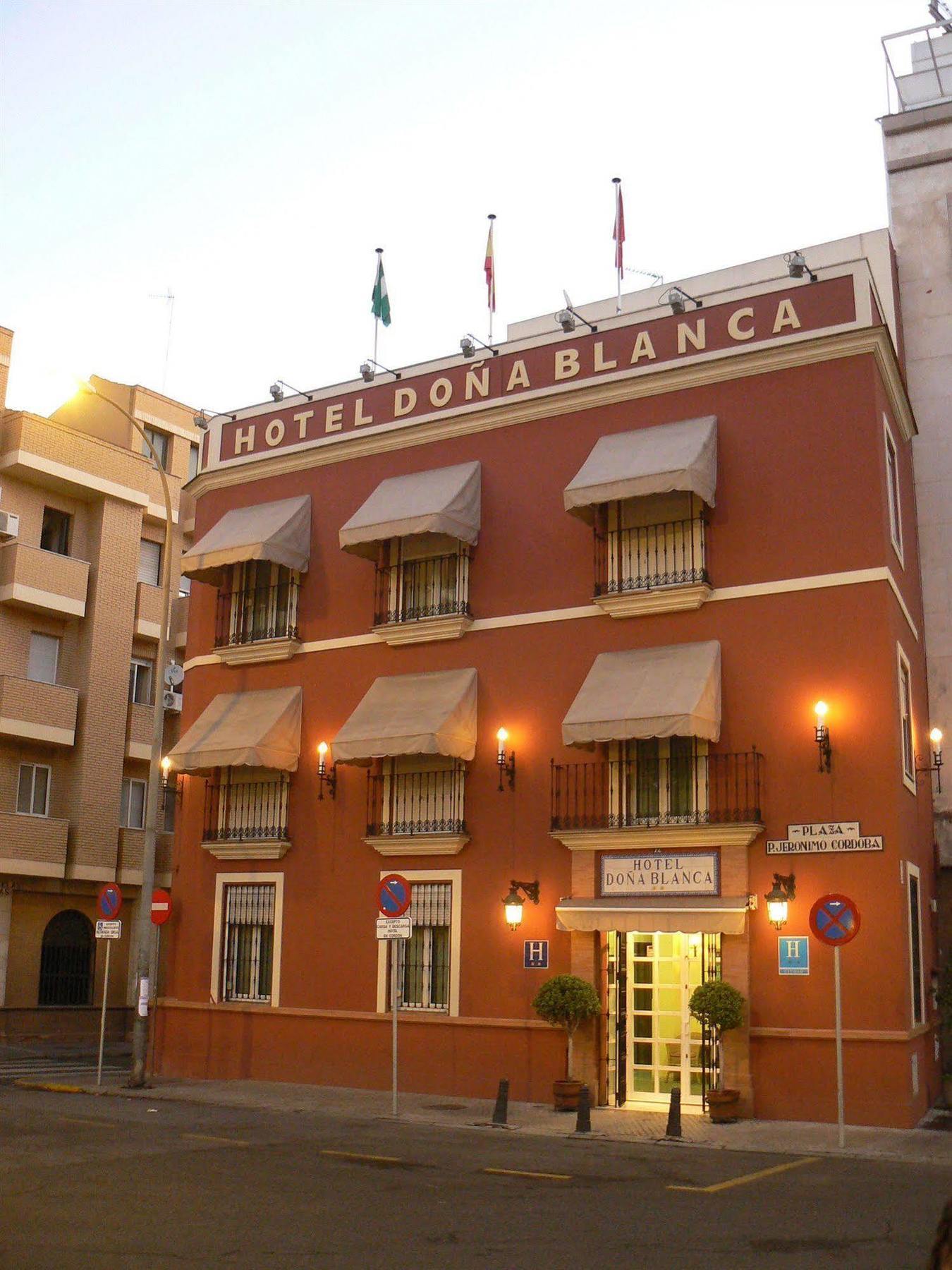 Hotel Dona Blanca Seville Exterior photo
