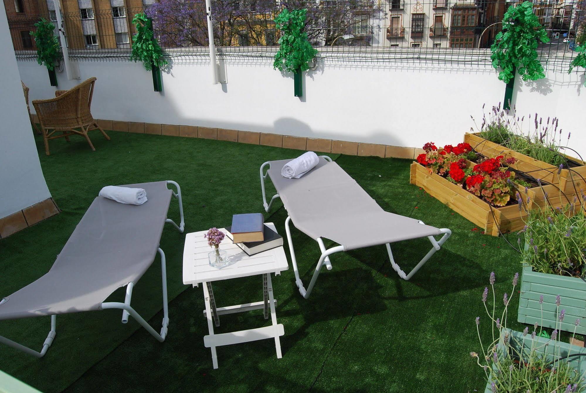 Hotel Dona Blanca Seville Exterior photo