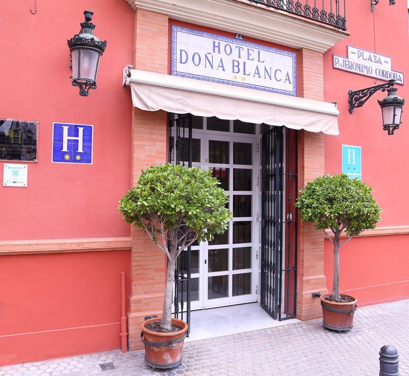 Hotel Dona Blanca Seville Exterior photo